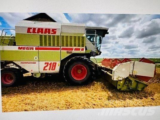 CLAAS MEGA 218 Biçerdöverler
