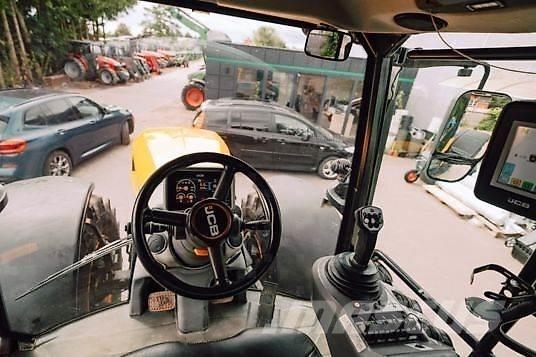 JCB FASTRAC 4220 Traktörler