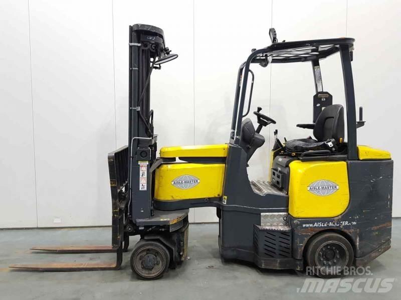 Aisle-Master 15E Dar koridor forklifti