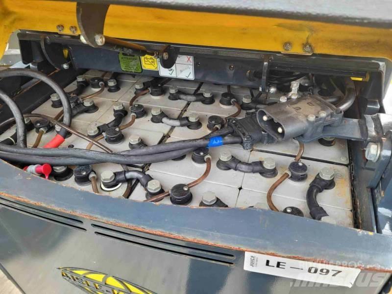 Aisle-Master 20SE Dar koridor forklifti