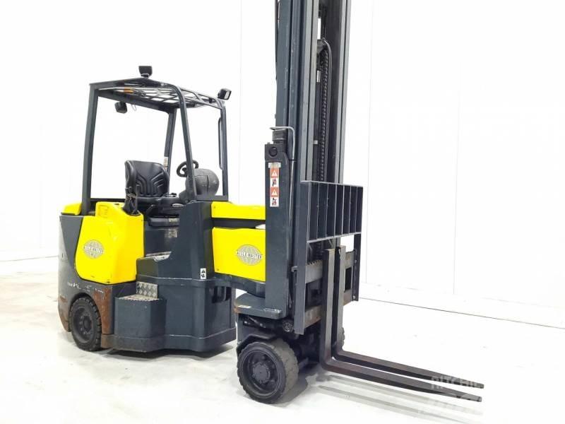 Aisle-Master 20SHE Dar koridor forklifti