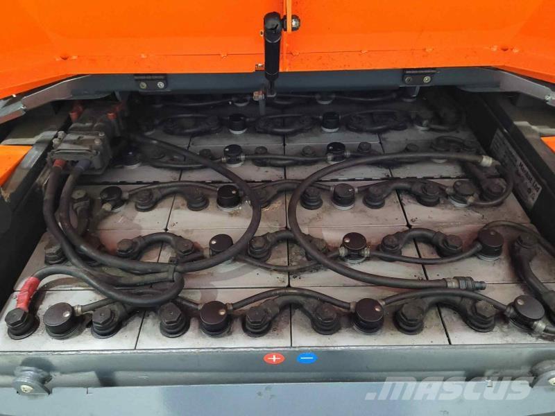 Aisle-Master 20WHE Dar koridor forklifti