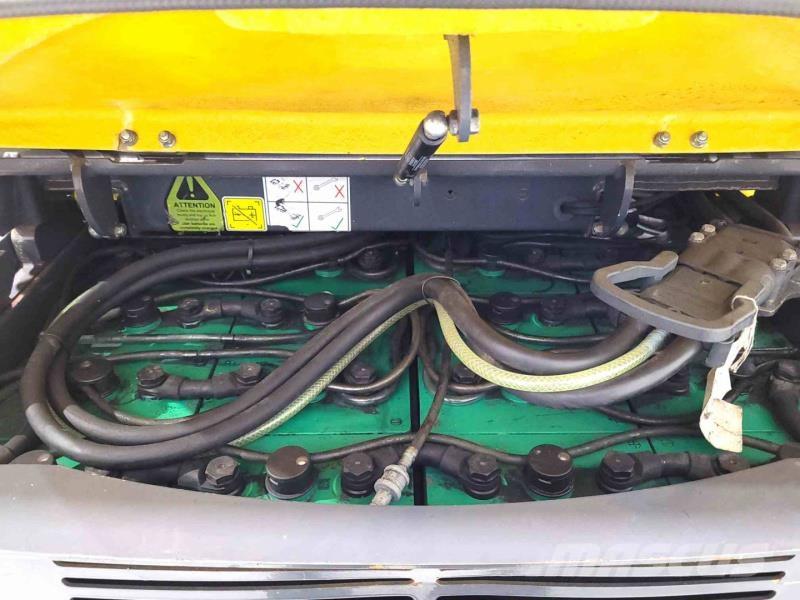 Aisle-Master 20WHE Dar koridor forklifti