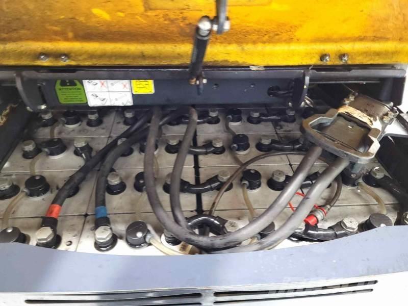 Aisle-Master AM20SE Dar koridor forklifti