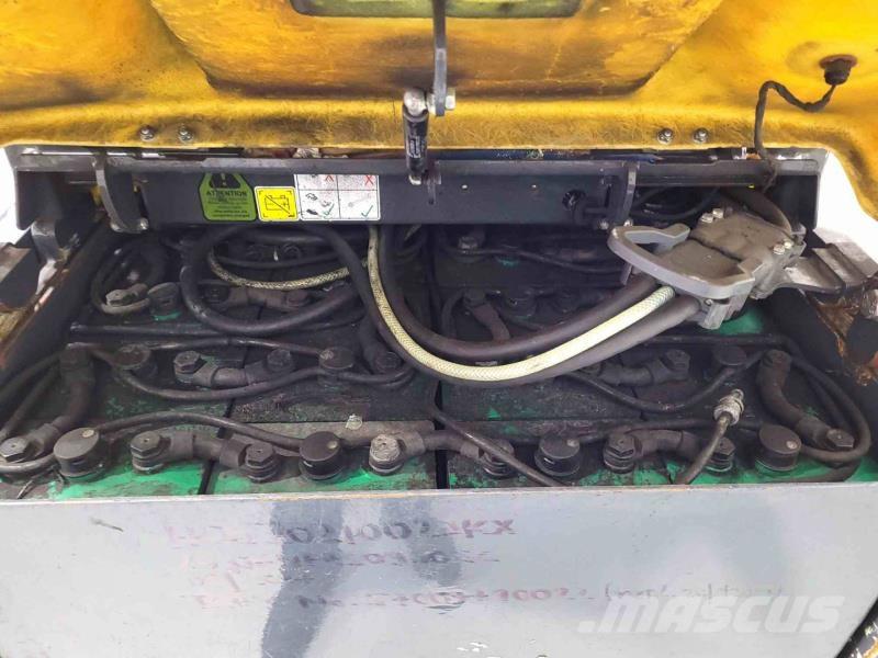 Aisle-Master AM20SHE Dar koridor forklifti