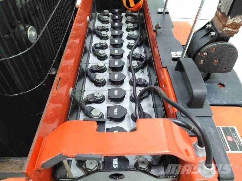 BT LST1350/12 Yaya kumandali istif makinasi