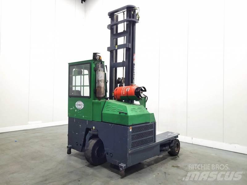 Combilift C4000 4 yönlü reach truck