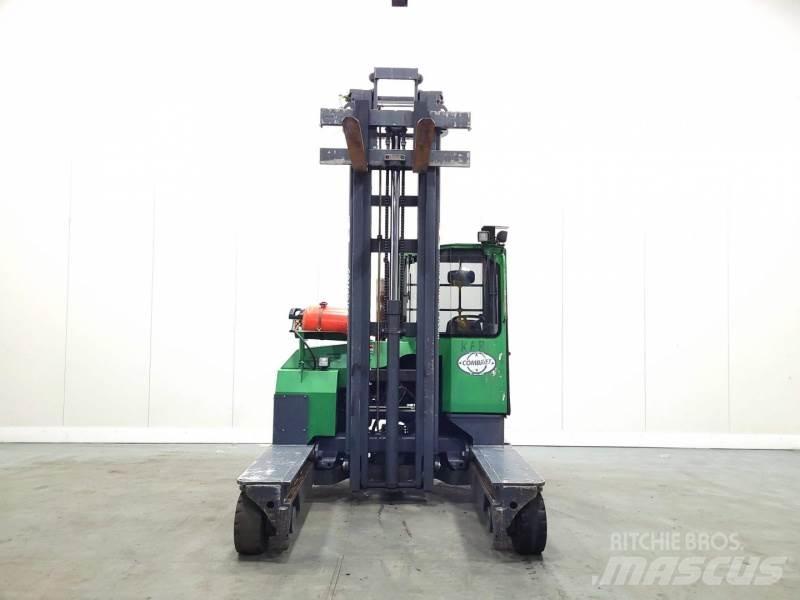 Combilift C4000 4 yönlü reach truck