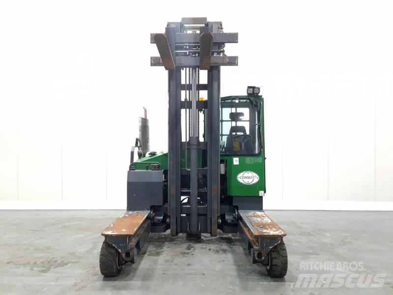 Combilift C4000 4 yönlü reach truck