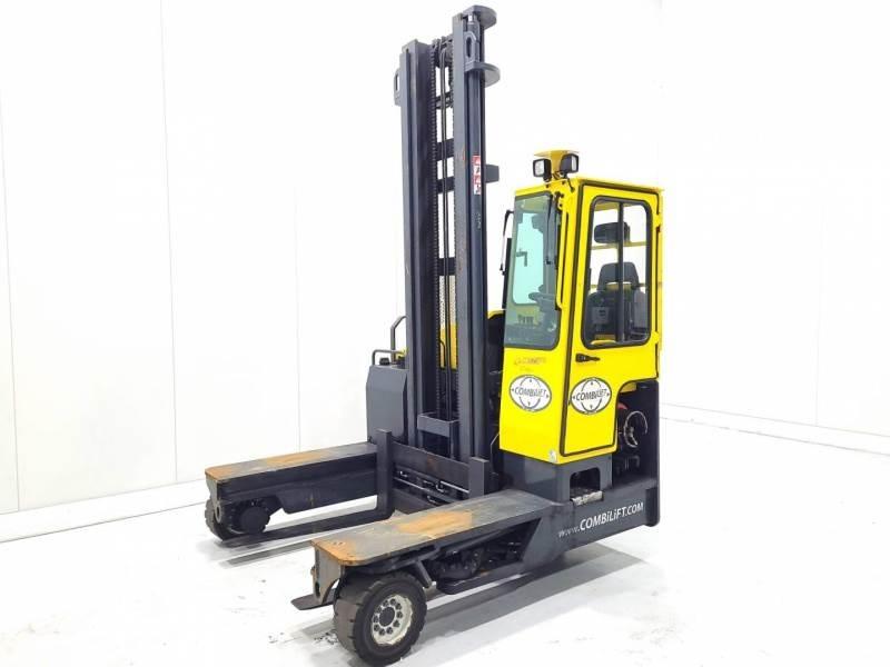 Combilift C4000 4 yönlü reach truck