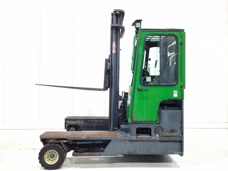 Combilift C4800 Sideloader - dört yönlü forkliftler