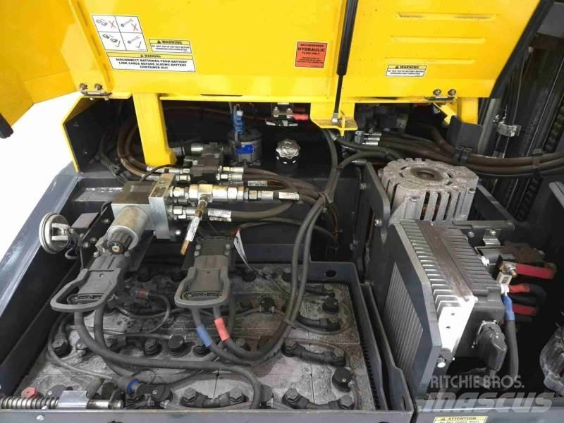 Combilift CBE2500 4 yönlü reach truck