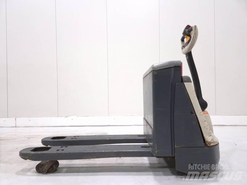 Crown WP 3020 Transpaletler