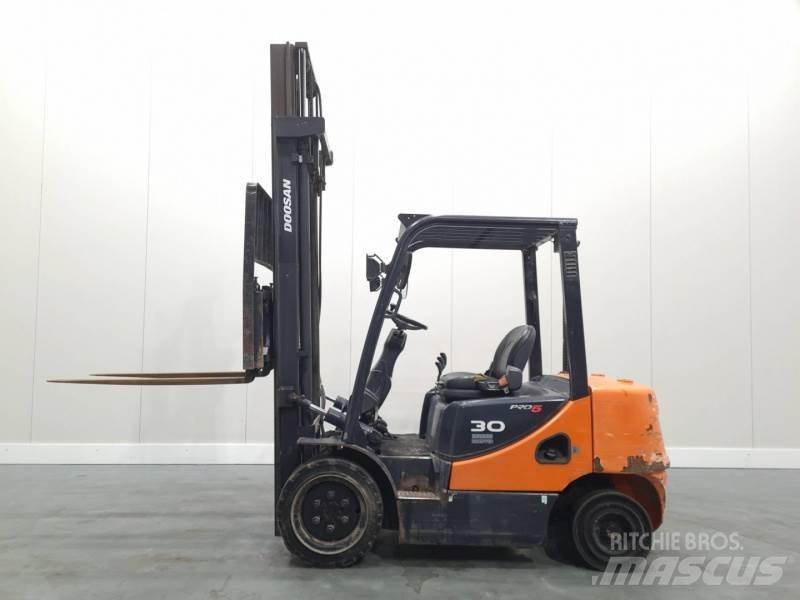 Doosan D30S-5 Dizel forkliftler