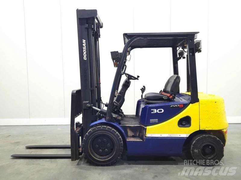 Doosan D30S-5 Dizel forkliftler