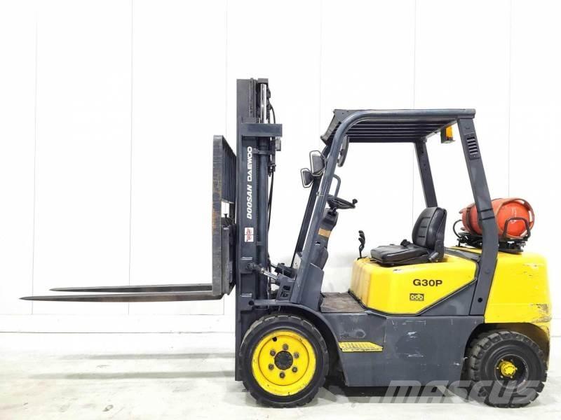 Doosan GP30-3 LPG'li forkliftler