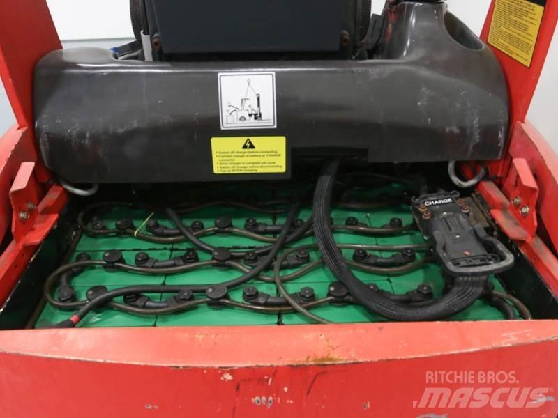 Flexi AC 1350 Dar koridor forklifti
