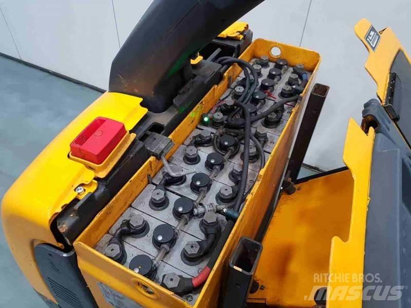 Jungheinrich ECE220 XL Orta seviye siparis toplayici