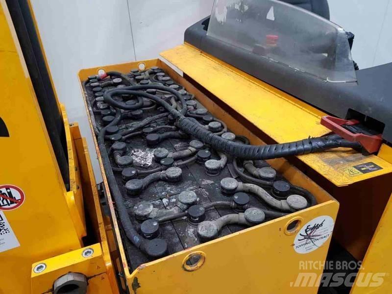 Jungheinrich ETV216 Reach truck - depo içi istif araçları