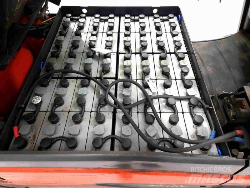 Linde E30L-01 Elektrikli forkliftler