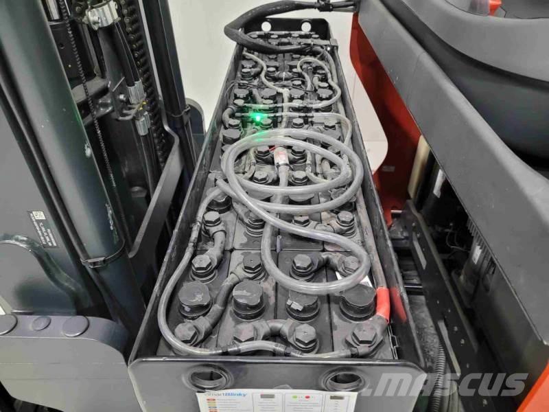 Linde R12B-01 Reach truck - depo içi istif araçları