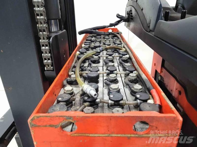 Linde R14 Reach truck - depo içi istif araçları