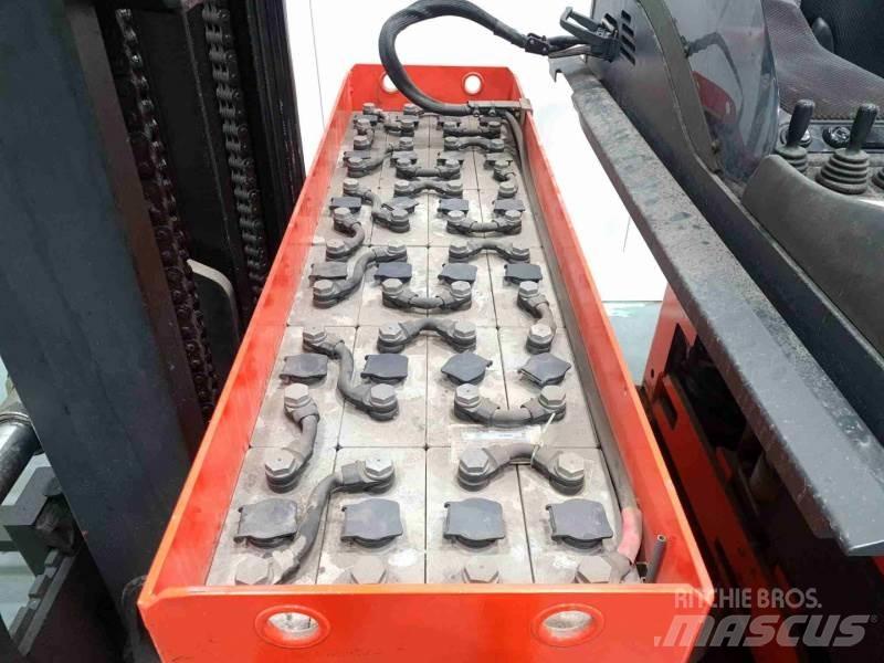 Linde R14 115 Reach truck - depo içi istif araçları