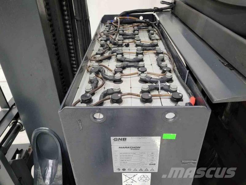 Linde R16HD-01 Reach truck - depo içi istif araçları