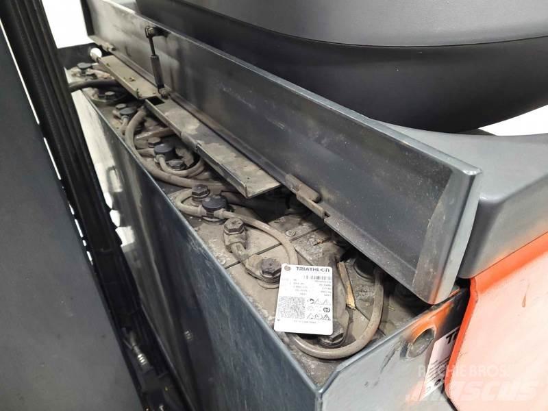 Linde R16HD-01 1120 Reach truck - depo içi istif araçları