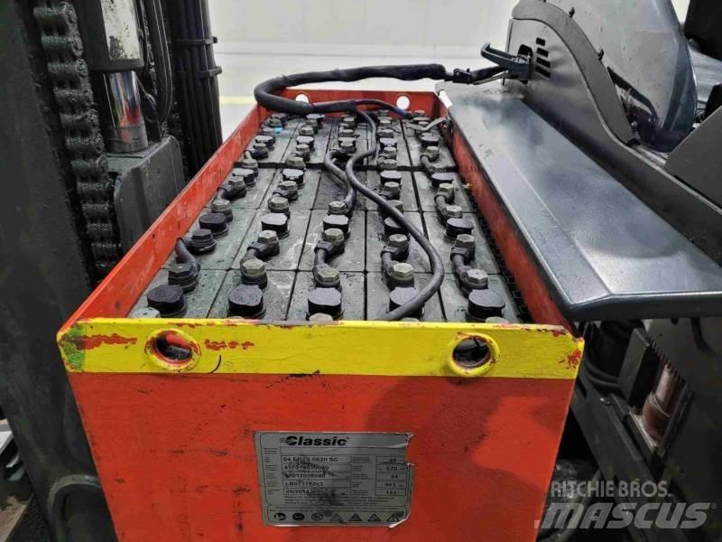 Linde R16SN-12 Reach truck - depo içi istif araçları