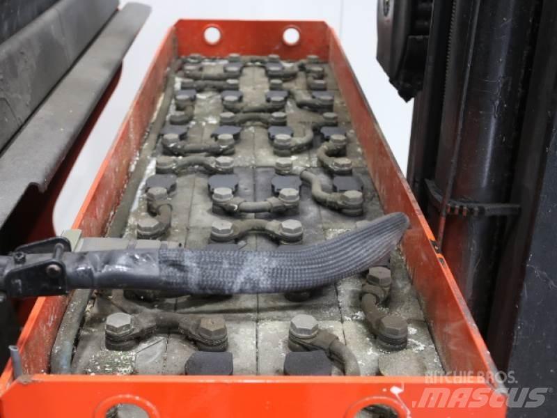 Linde R20-01 1120 Reach truck - depo içi istif araçları