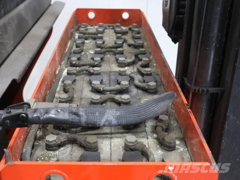 Linde R20-01 1120 RENTAL Reach truck - depo içi istif araçları