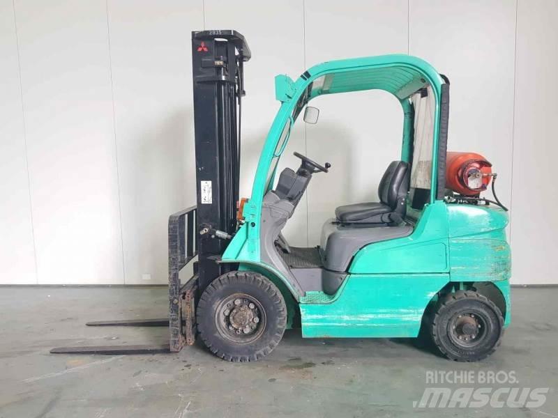 Mitsubishi FG25N LPG'li forkliftler