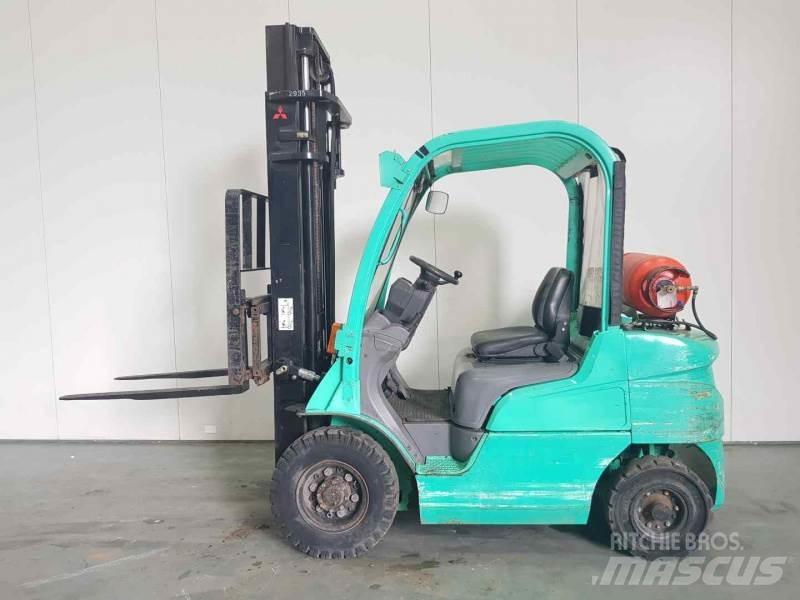 Mitsubishi FG25N LPG'li forkliftler