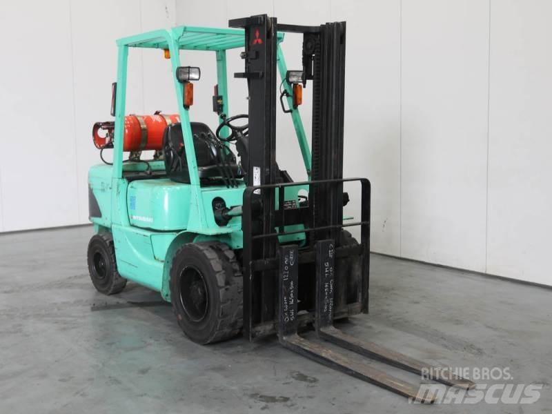 Mitsubishi FG35K LPG'li forkliftler