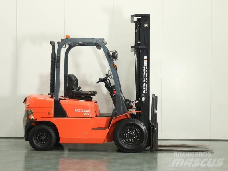 Nexen FDR25 Dizel forkliftler