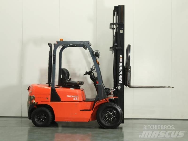Nexen FDR25 Dizel forkliftler