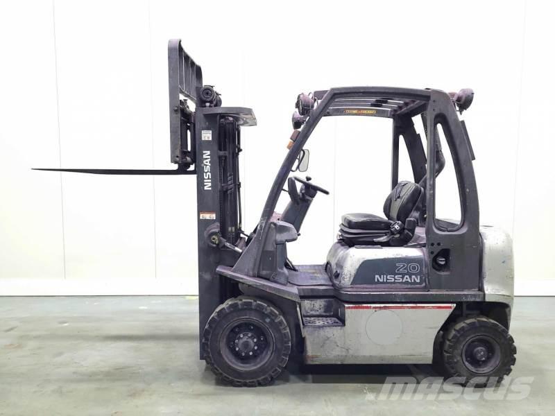 Nissan FD02A20 Dizel forkliftler