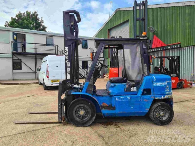 Nissan FO4D40Q2 Dizel forkliftler