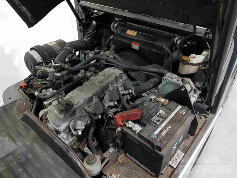 Nissan P1D1A18LQ LPG'li forkliftler