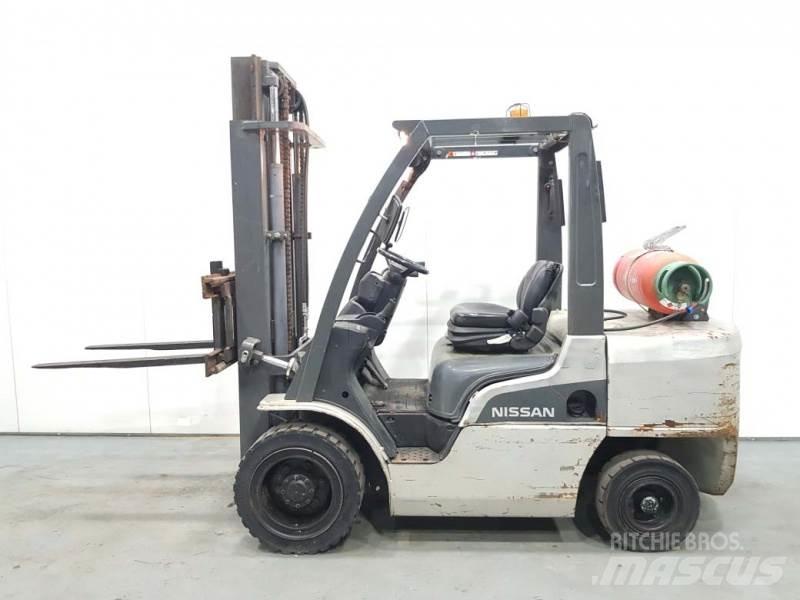 Nissan UG1F2A35DU LPG'li forkliftler