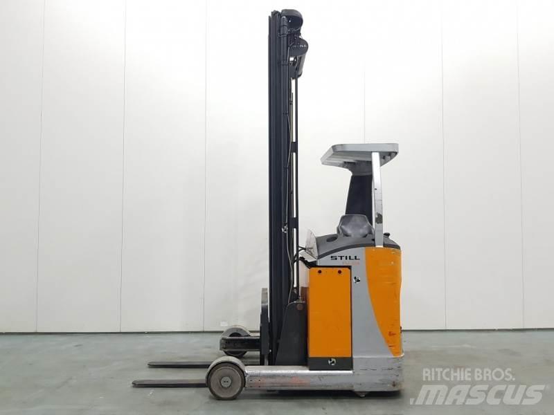 Still FMX14 Reach truck - depo içi istif araçları