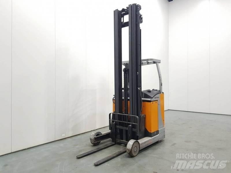Still FMX14 Reach truck - depo içi istif araçları