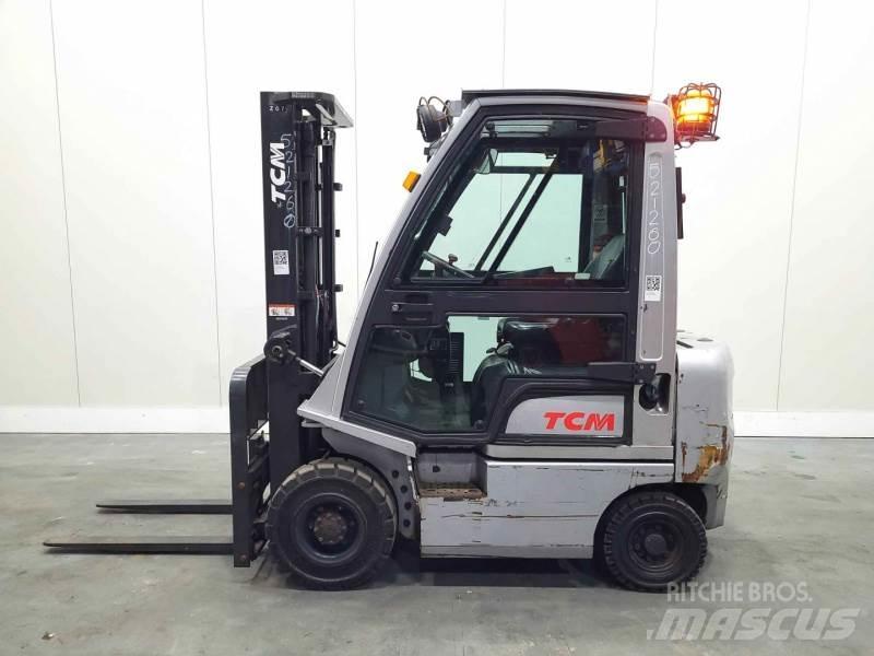 TCM Y1D1A18H Dizel forkliftler