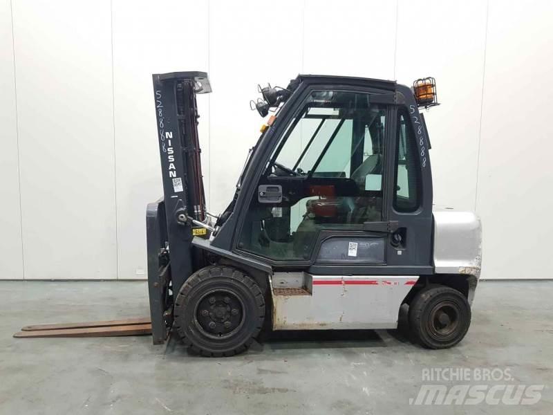 TCM YG1D2A30H Dizel forkliftler