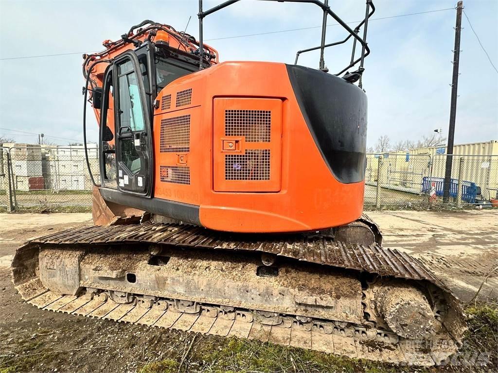 Hitachi ZX225USLC-6 Paletli ekskavatörler