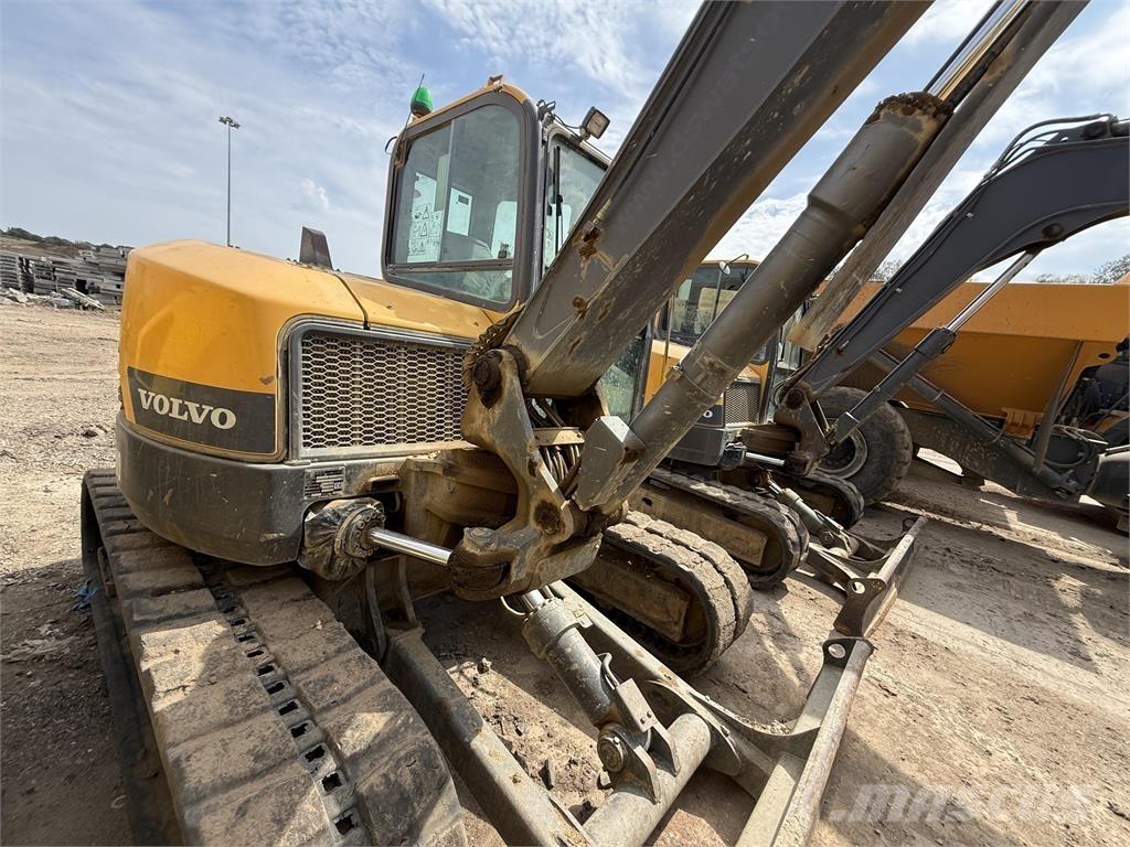 Volvo ECR88D Paletli ekskavatörler