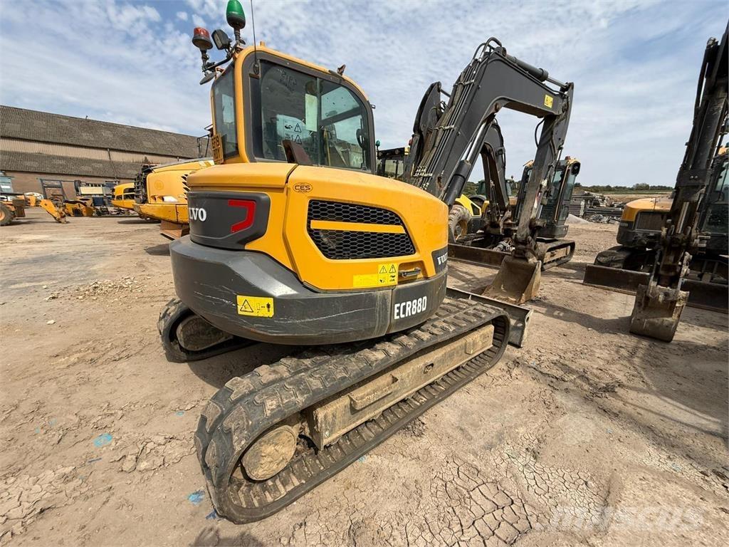Volvo ECR88D Paletli ekskavatörler