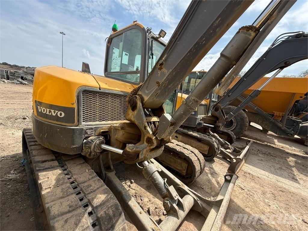 Volvo ECR88D Paletli ekskavatörler