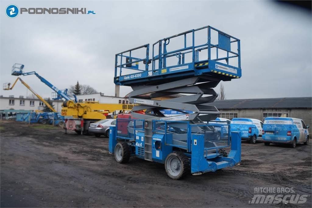 Genie 4390 Makasli platformlar